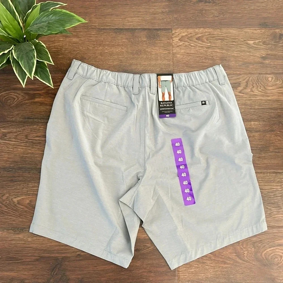 NEW Men's Banana Republic Shorts | Flat Front Shorts | Banana Republic - Picture 2 of 6